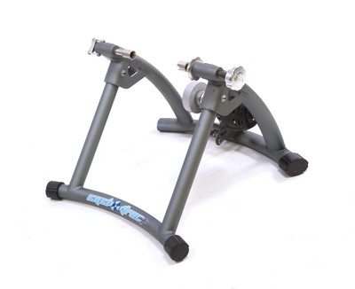 Rodillo Entrenador Trainer Minoura Mag Turbo Ergo Youtube