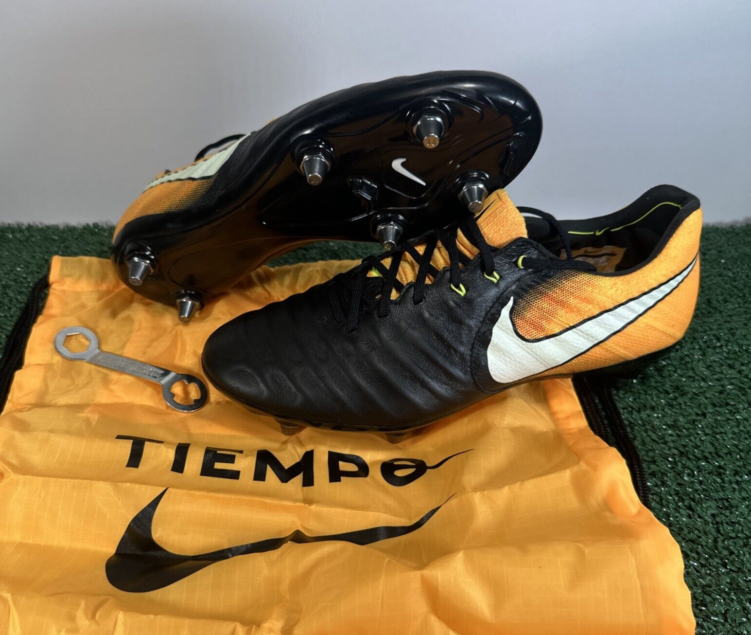 シューズ NIKETIEMPOLEGENDXELITESG-PROPLAYEREDITIO Nike Tiempo Legend X Pro FG - White/Black/Bright Crimson