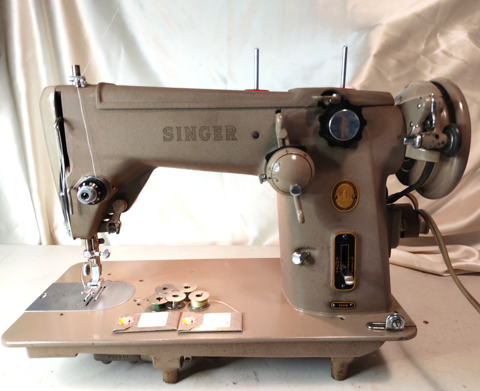 INDUSTRIAL STRENGTH HEAVY DUTY Singer Automatic model 306 SEWING