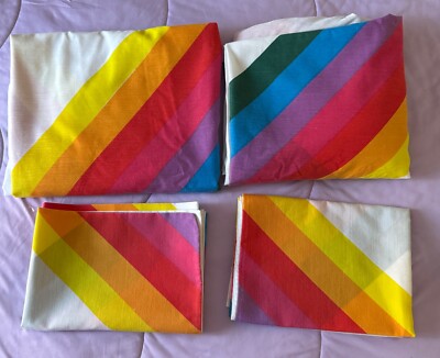 Vintage Thomaston Rainbow 4 Piece Double Sheet Set Stranger Things  