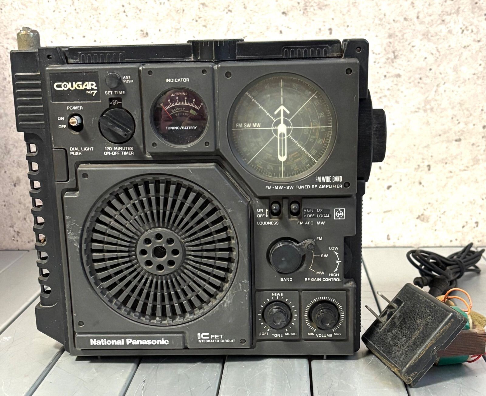 ナショナルパナソニックCOUGAR RF-888 3バンドラジオ ナショナル