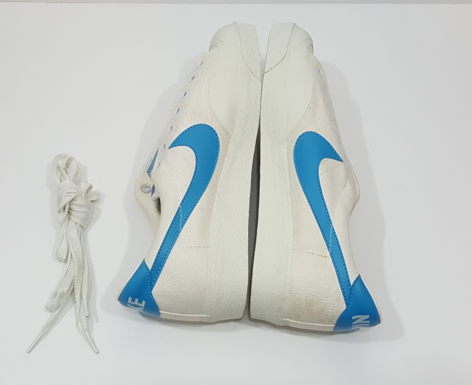 VTG 1980s Deadstock NIKE 3-Pointer Lo Baby Blue White Canvas US Mens Size 10 NOS