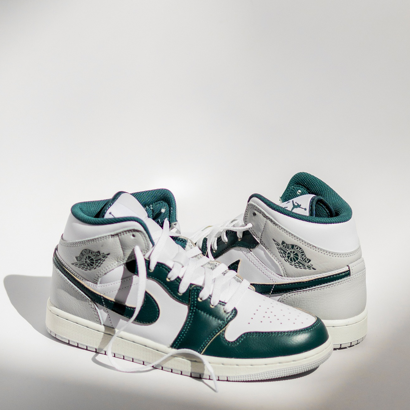 Nike Air Jordan 1 Mid SE Oxidized Green White Sail FQ7720 Nike Air Jordan 1 Mid SE Oxidized Green White Sail FQ7720