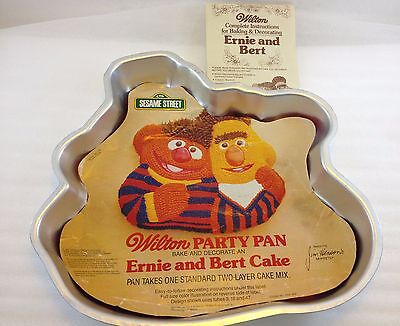 Wilton Ernie & Bert Cake Pan Mold Cover Sheet 502-7423 + Instructions Muppets 