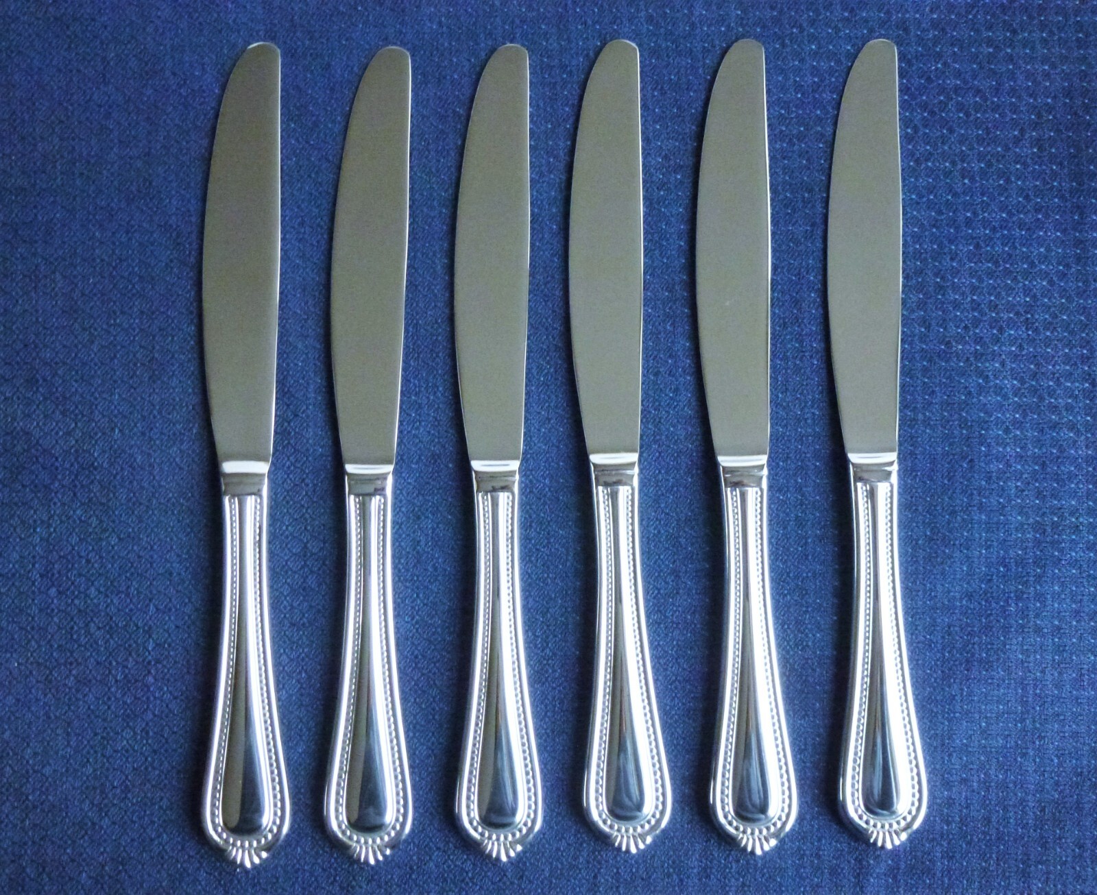 New Mikasa REGENT BEAD Set of 6 Dinner Knives 18/10 Stainles