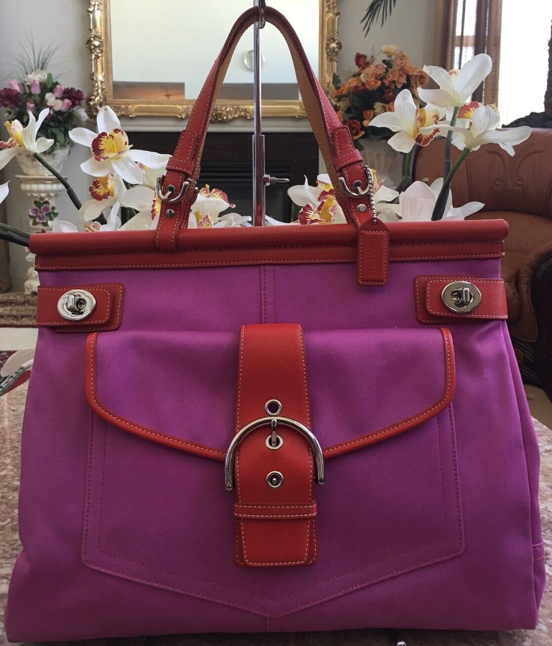 Coach Pink & Red Turnlock Shopper Tote Handbag Clean!! #9367 Coach Pink & Red Turnlock Shopper Tote Handbag Clean!! #9367