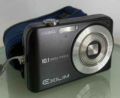 CASIO EXILIM EX-Z1050 ブラック 箱＆充電＆SDカード等有◎ CASIO EXILIM EX-Z1050 ブラック 箱＆充電＆SDカード等有