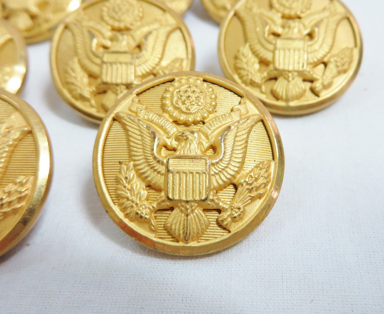 VINTAGE LOT EAGLE BUTTONS GOLD TONE METAL SHANK LOT 8