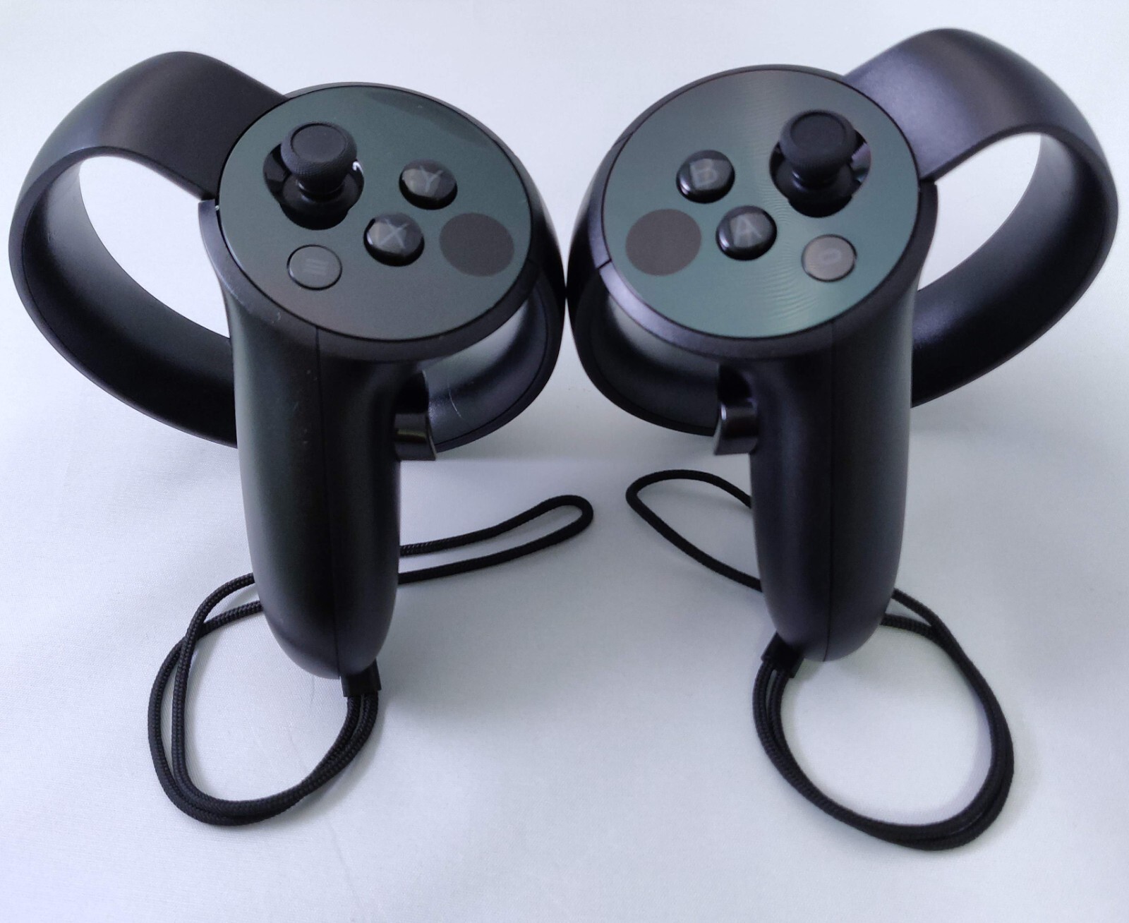Touch controllers. Oculus cv1 контроллеры. oculus rift cv1 touch. oculus rift cv1 контроллеры. oculus touch controller.