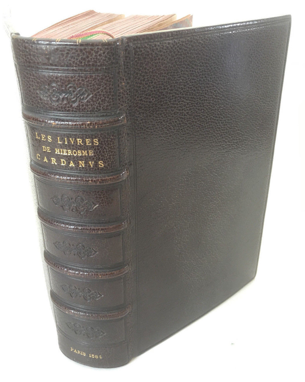 Livres anciens et de collection reliés