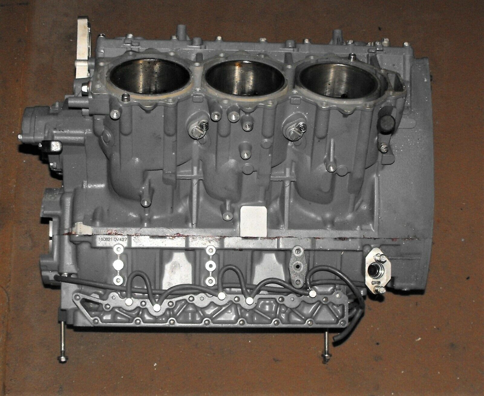 Yamaha 200 HP 2 Stroke V6 Cylinder Crankcase PN 60Y-W0090-17 Yamaha 200 HP 2 Stroke V6 Cylinder Crankcase PN 60Y-W0090-17