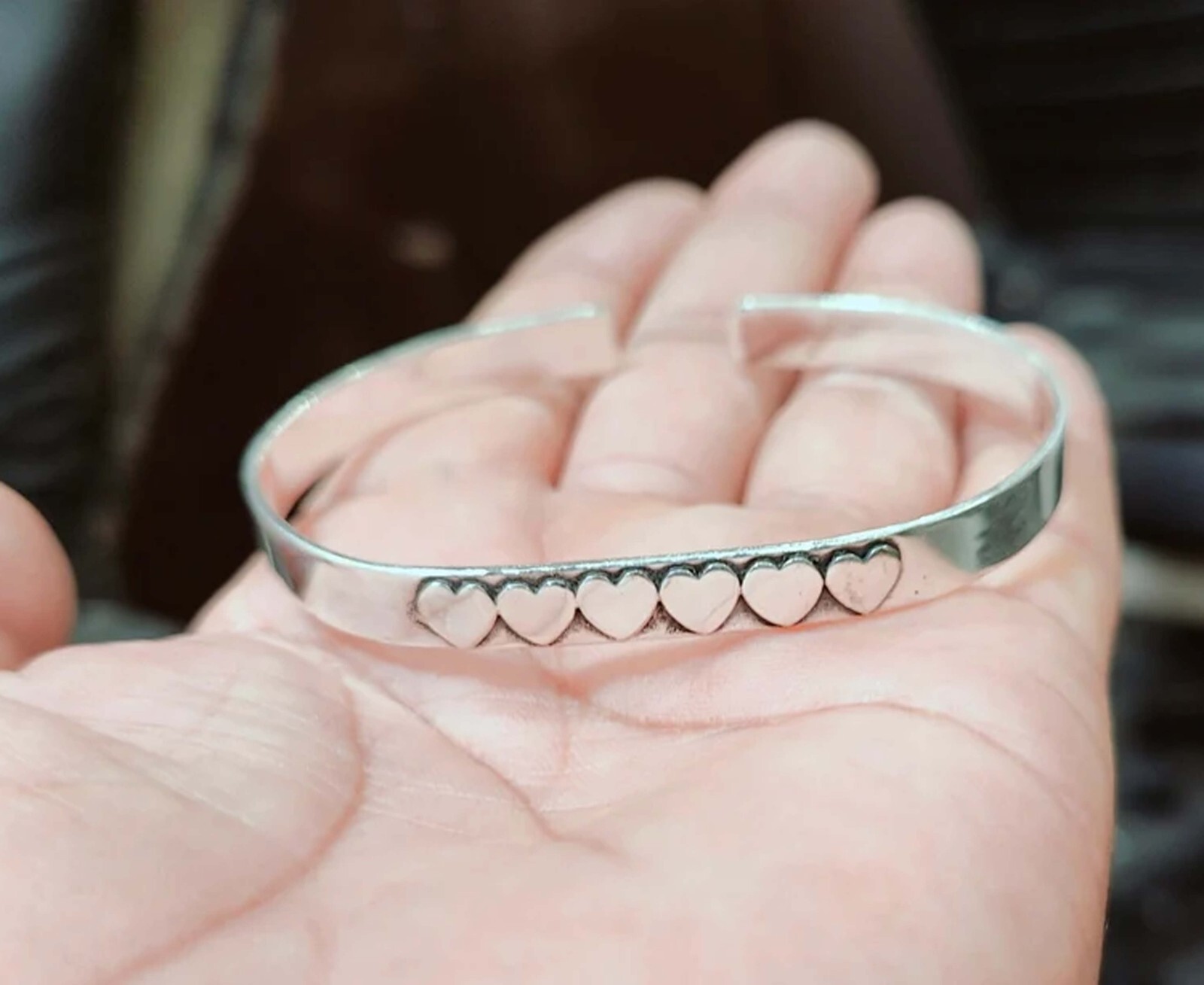 アクセサリー Vintage Silver Heavy Wide Bangle 925 Vintage Tibetan Silver Elephant Carved Open Bangle Cuff Wide