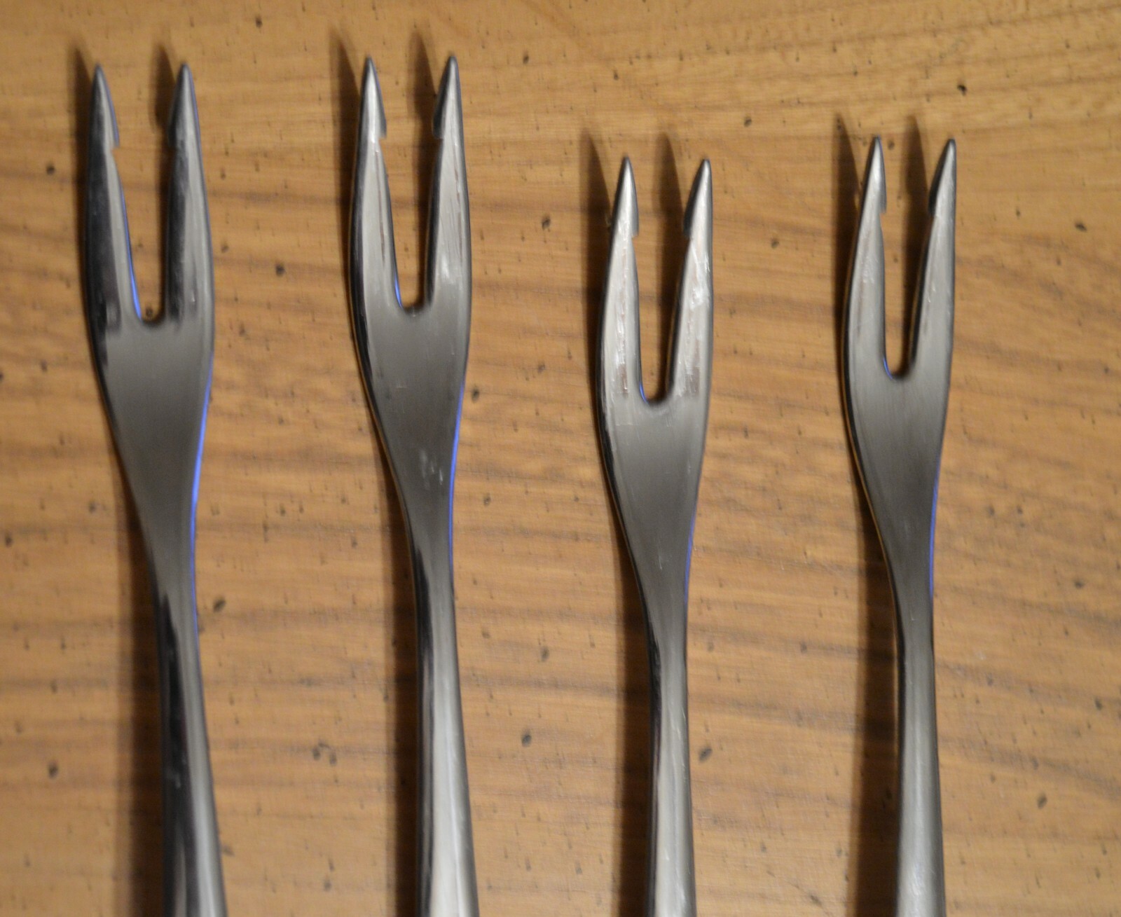 Set of 4 Fondue Forks Stainless Steel Teak Handle Mid Cent Vintage Wood