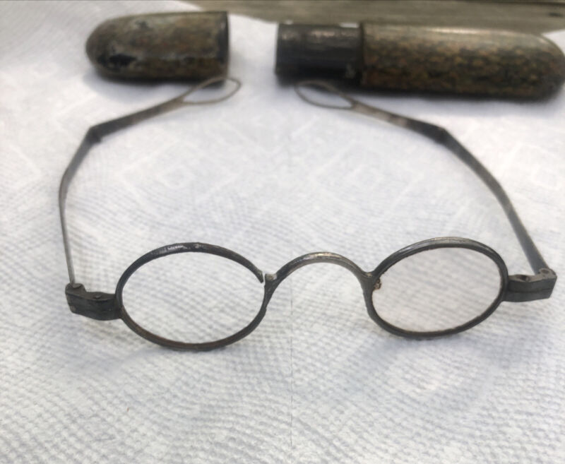 Antique Spectacles/Eyeglasses w/Rare Original Wooden Case ca.1750’s-1780’s