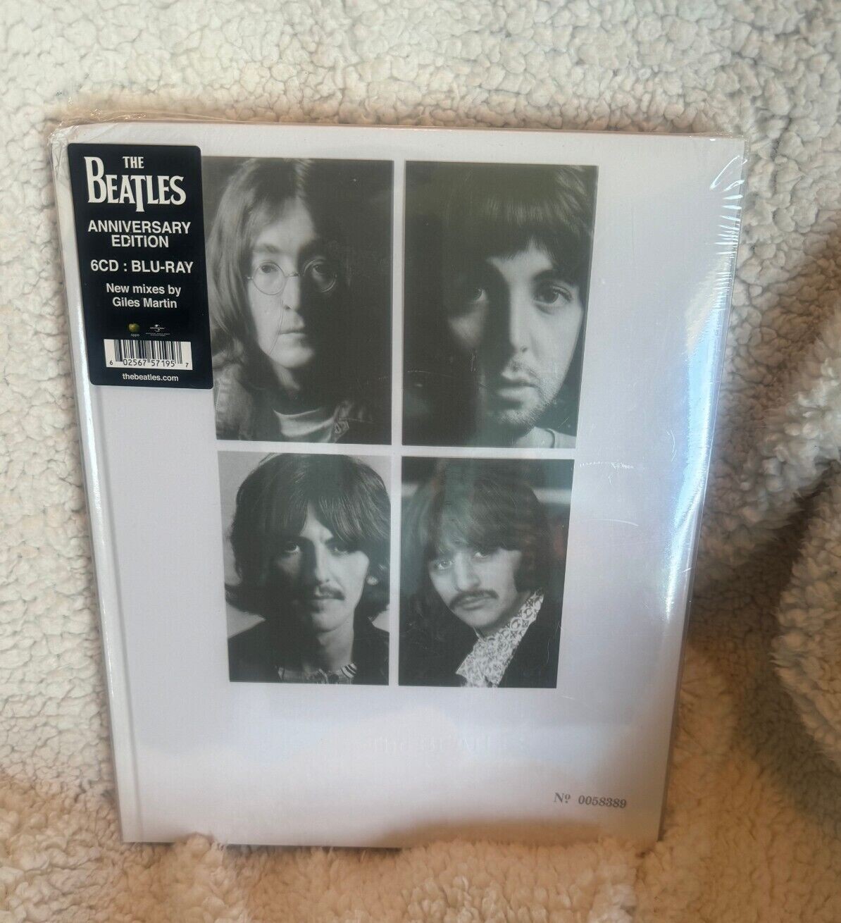 $_32.JPG?set_id=880000500F