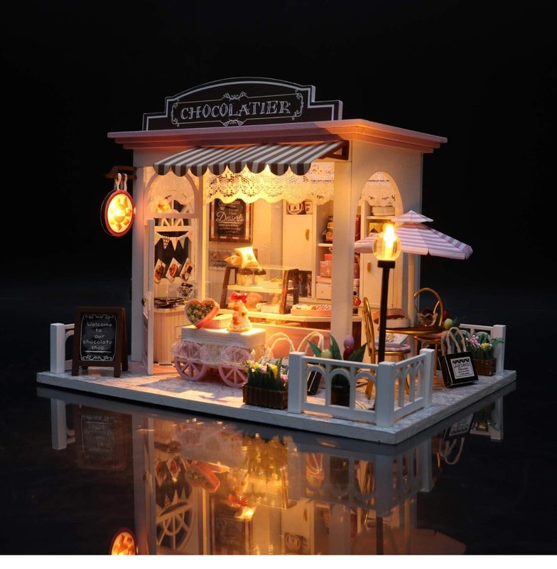Flever Dollhouse DIY Miniature DIY Kit .cocoa’s Fantastic Idea.