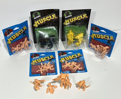 Aliens M.U.S.C.L.E. MUSCLE Keshi Mini Figures Super7 LOT of 20