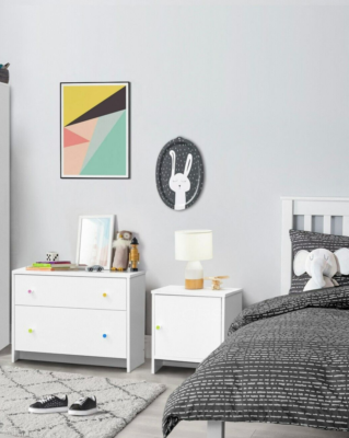 White shaker 2024 bedside table