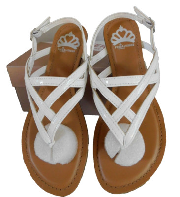 Fergalicious Snazzy Too Thong Flat Ankle Strap Sandals  Women's sz 5.5 M White