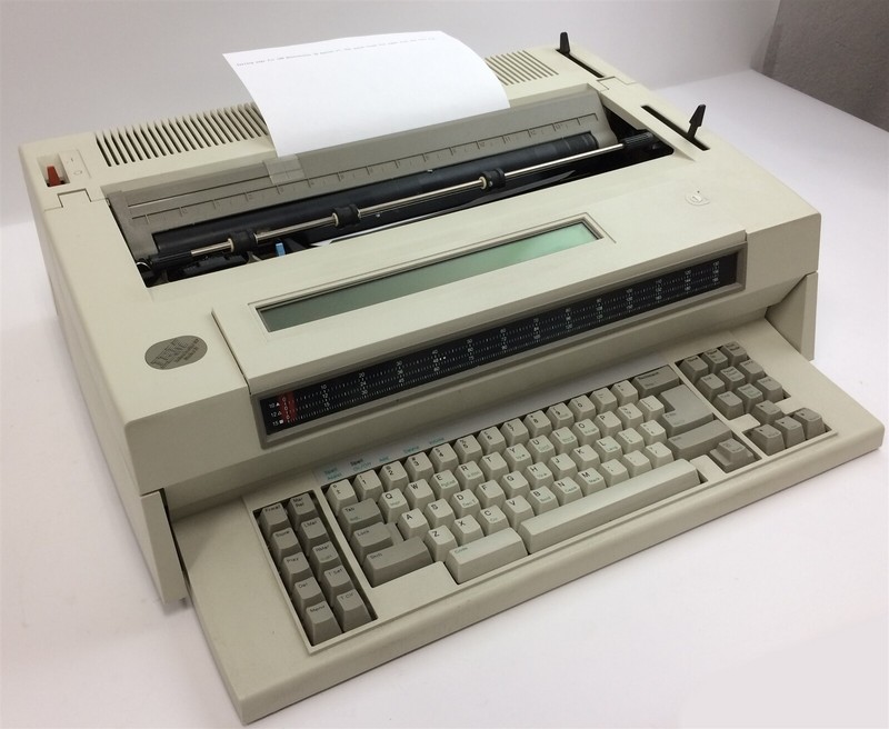 1987 IBM Wheelwriter 30 Series II on the Typewriter Database