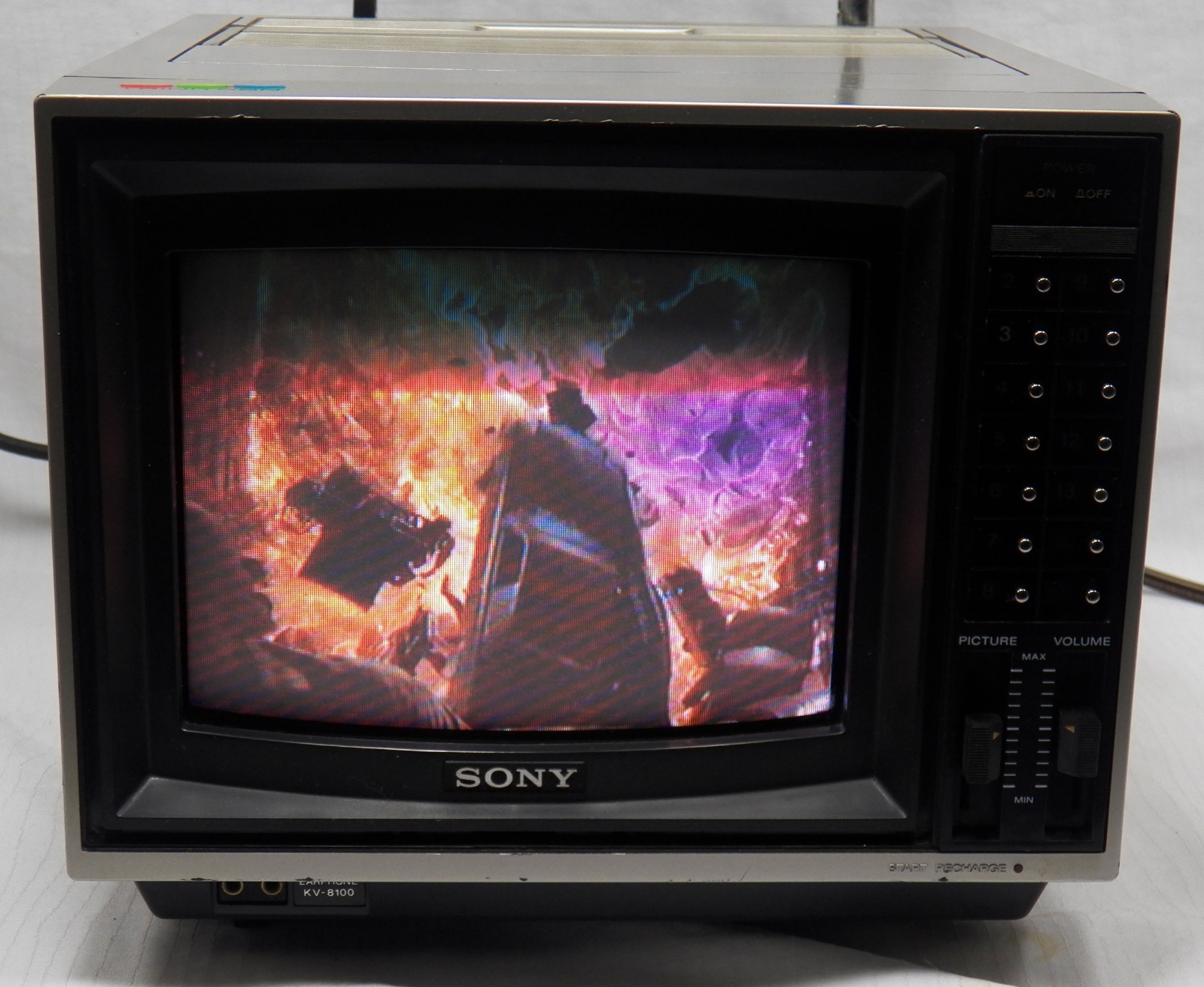 Vintage Sony KV-8100 KV8100 Trinitron Portable Color TV Works