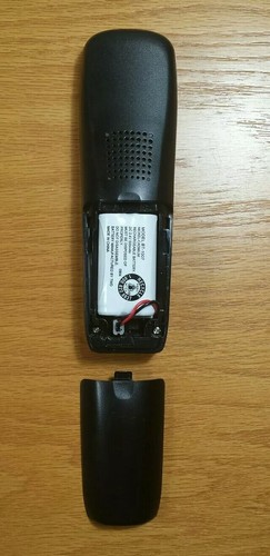 Uniden DECT1560 DECT 6.0 Cordless Phone Handset & Charging Base TESTED, WORKING