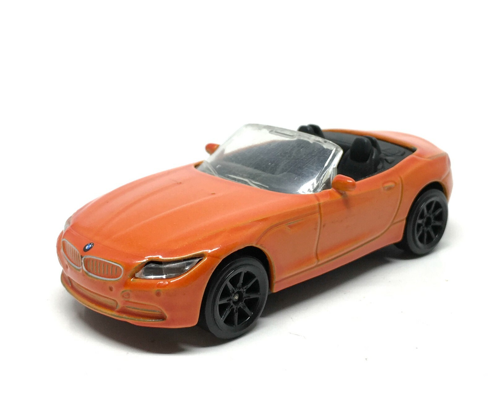BMW   Z4　ミニカー Amazon.com: Motor city classics 1:24 2013 BMW Z4 GT3- White