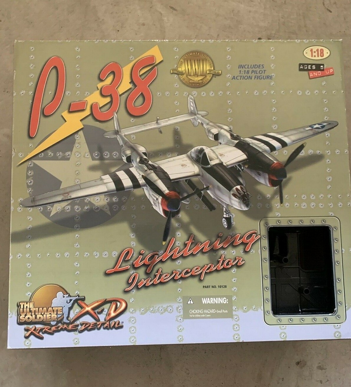 The Ultimate Soldier XD P-38 Lightning Interceptor 1/18 The Ultimate Soldier XD P-38 Lightning Interceptor 1/18