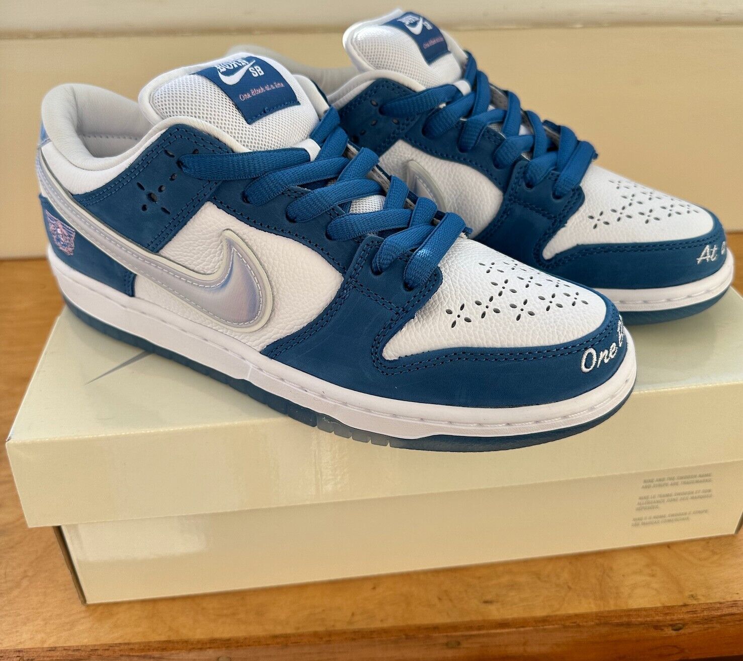 Nike SB Dunk Low Born x Raised - Size 7 Mens | eBay Nike SB Dunk Low Born x Raised - Size 7 Mens | eBay