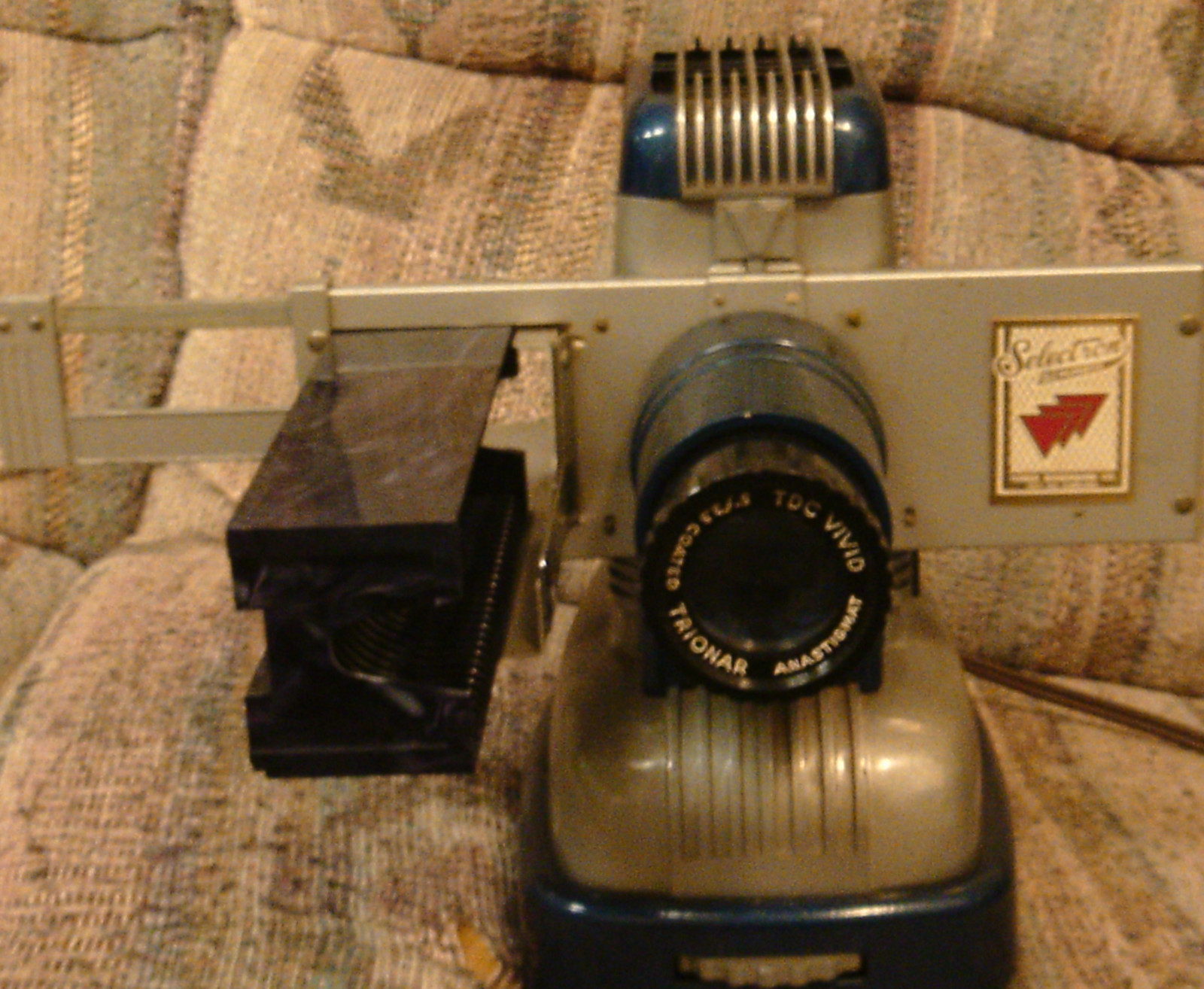 TCD VIVID MAINLINER 300 Slide Projector with Selectron and Case     Lot F-400