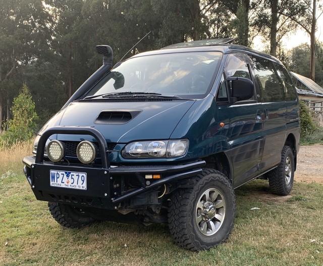 Mitsubishi delica 1997