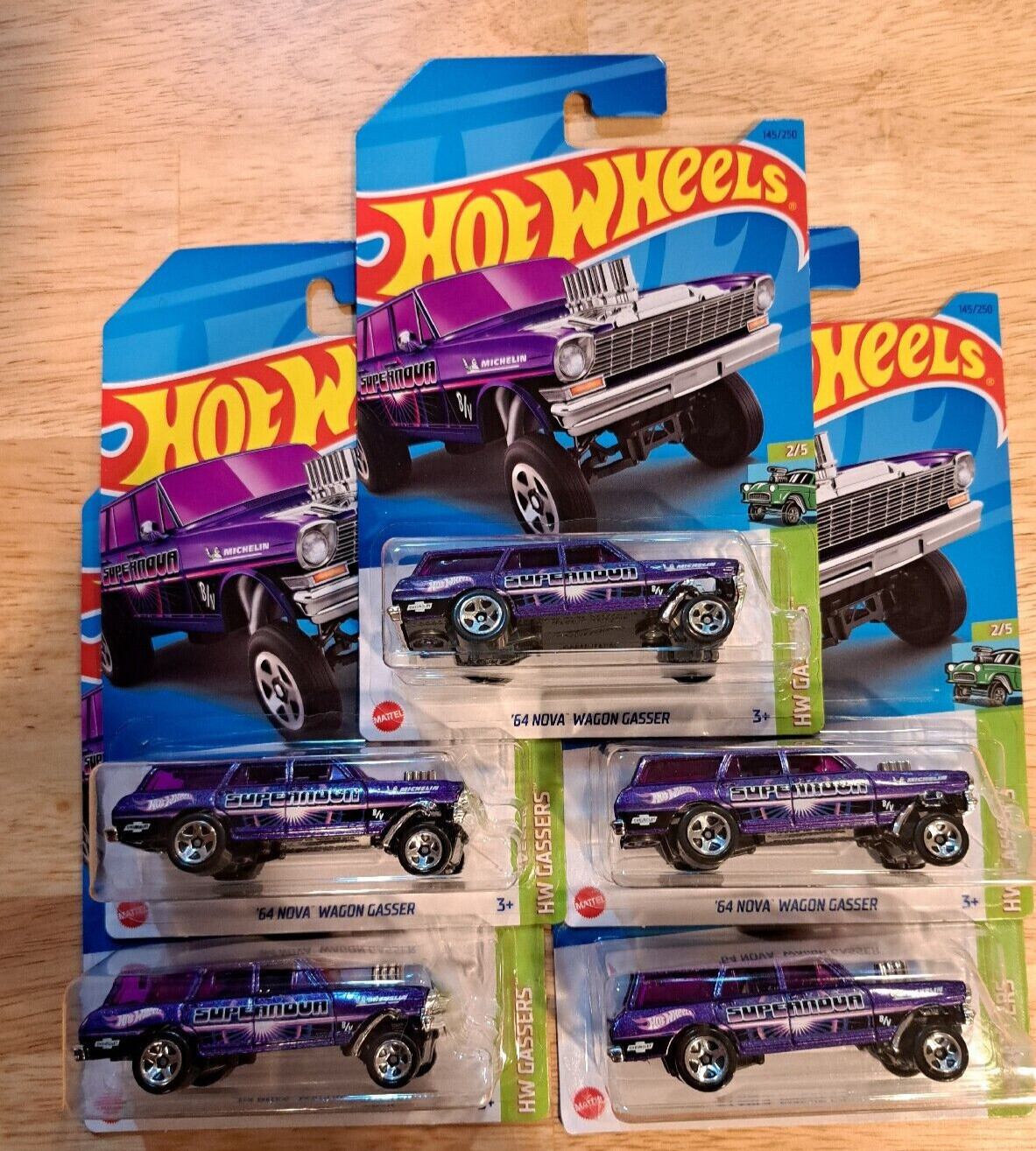 ホットウィール 64 NOVA WAGON GASSER STH Amazon.com: Hot Wheels '64 Nova Wagon Gasser, HW Gassers 2/5