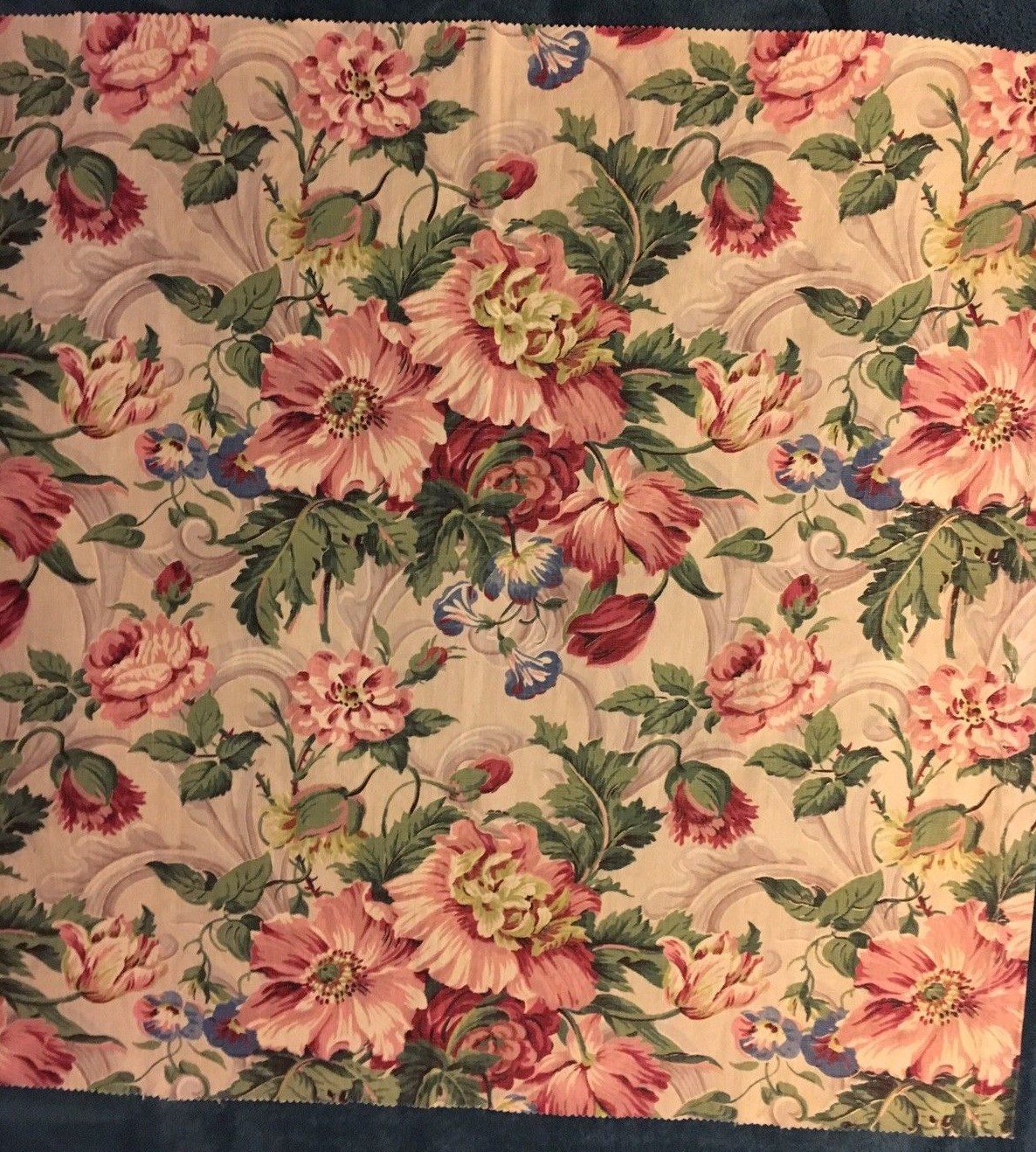 Vintage Linen Floral Bouquet Fabric. - 30” X 29”