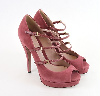 Pre-owned Gucci $795 Authentic  Suede High Heel Platform Pump, 309983 6414 In Tibet Red