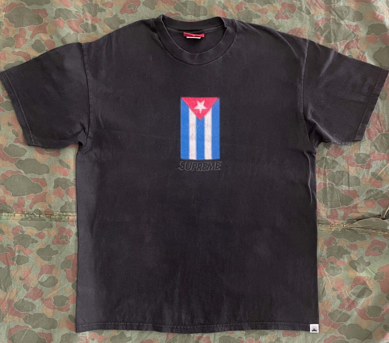 Supreme x Sarcastic tee 1998 Tee Black Sz XL Very Rare Box Supreme x Sarcastic tee 1998 Tee Black Sz XL Very Rare Box