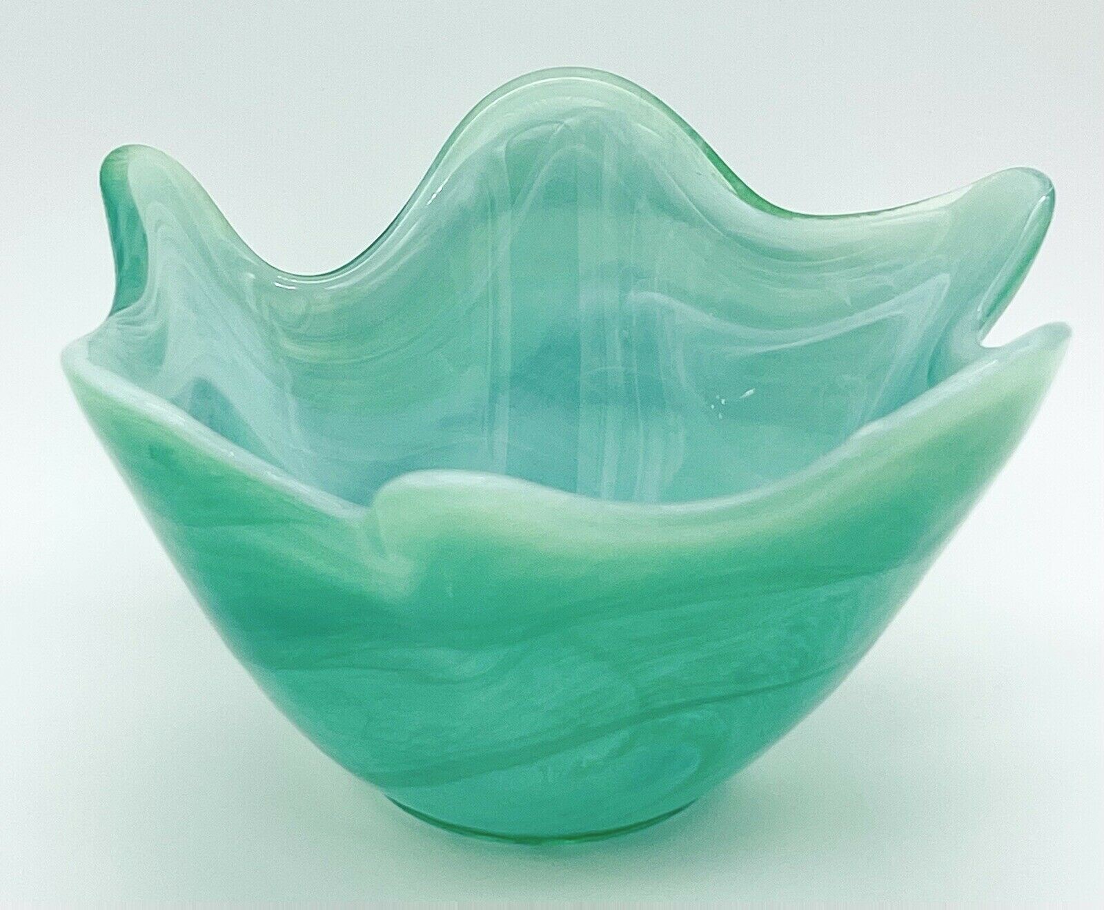 s新品SARGASSO GLASS BOWL | green VINTAGE A 'Sargasso' green bubble glass bowl, 1960's-70's, Kaj