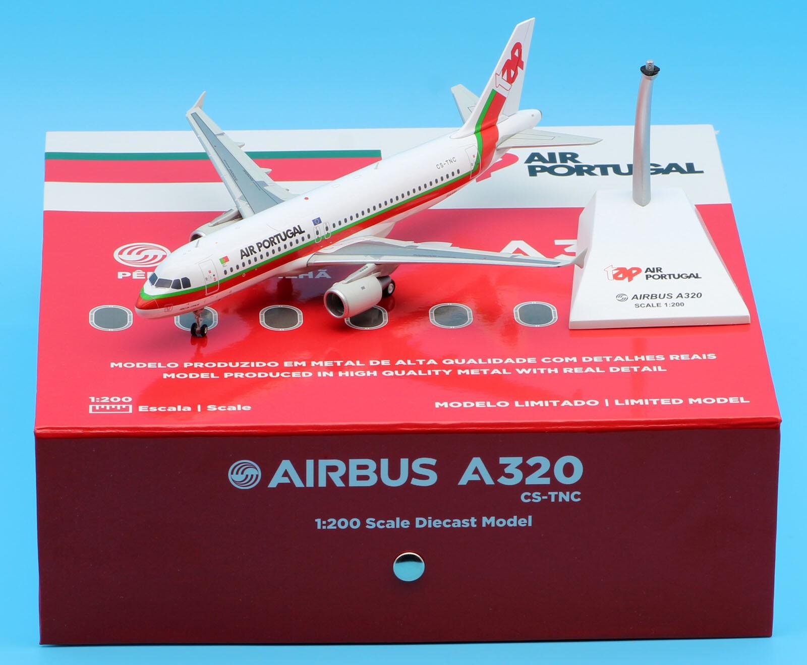TAPポルトガル航空 A320 CS-TNC 1/200 お取り寄せ商品】1/200 A320 TAPポルトガル航空 CS-TNC