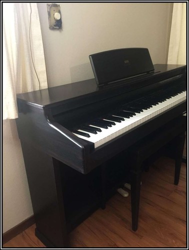 KORG DIGITAL CONCERT PIANO-88 KEYS-EXCELLENT CONDITION