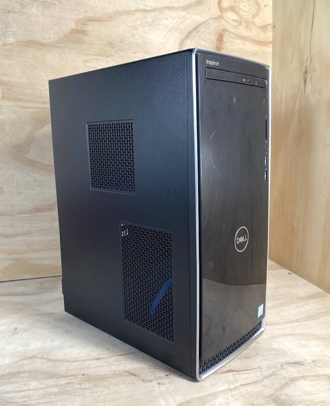 Windowsデスクトップ DELL Inspiron 3670 i7-8700/16G/GTX1030 Windowsデスクトップ DELL Inspiron 3670 i7-8700/16G/GTX1030