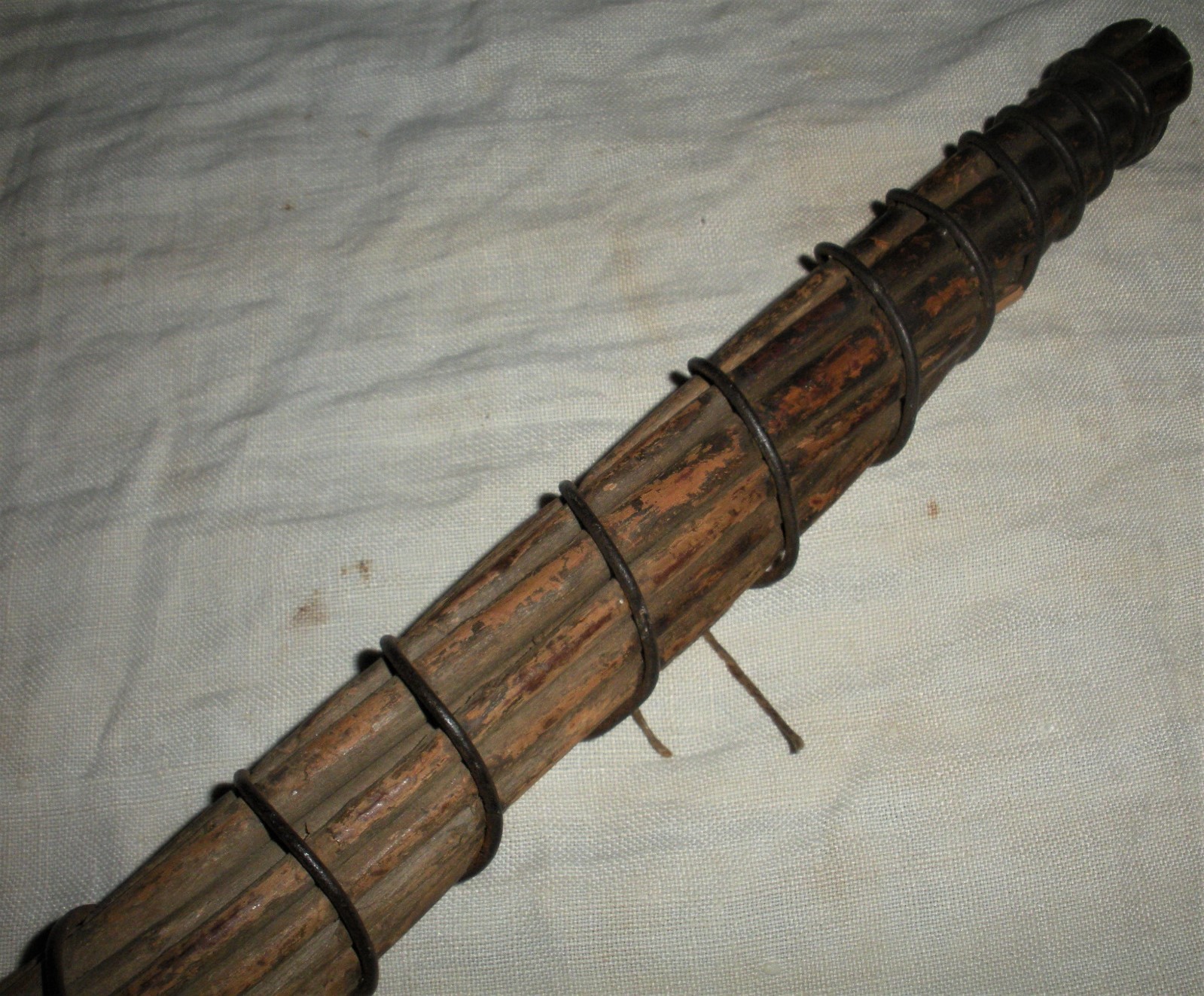 ANTIQUE c. 1700S – EARLY 1800S PRIMITIVE TWIG BROOM WIRE WRAP GREAT PATINA vafo