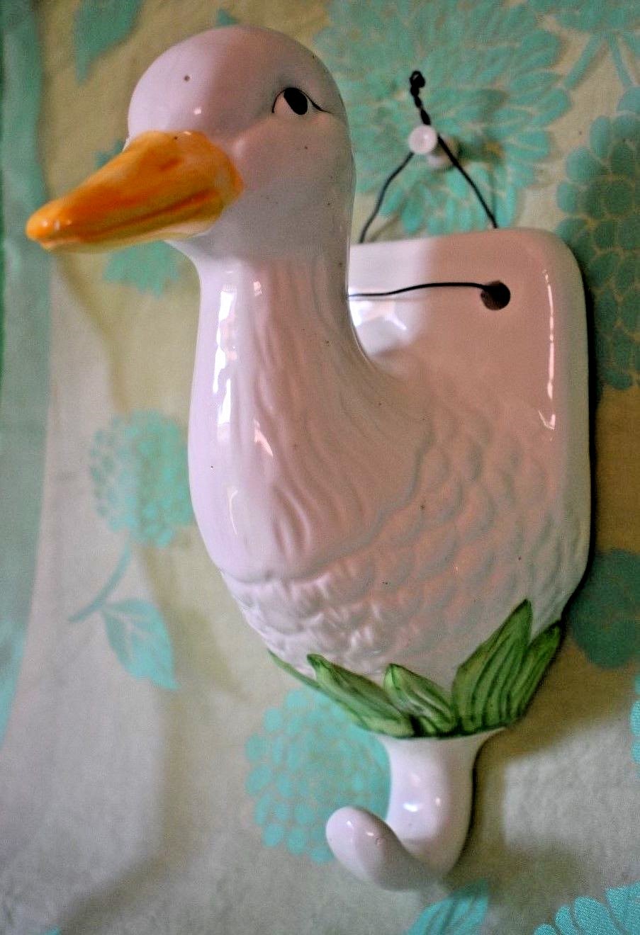 GOOSE Duck Head Shaped Hanging Hook made for Gailstyn-Sutton by Towco Co.