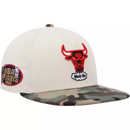МУЖСКОЙ КАМУФЛЯЖ MITCHELL & NESS NBA OFF WHITE В ОБТЯЖКУ HWC BULLS - OFF WHITE