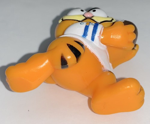 Vintage United Syndicate 1981 GARFIELD FOOTBALL PLAYER ~ 2