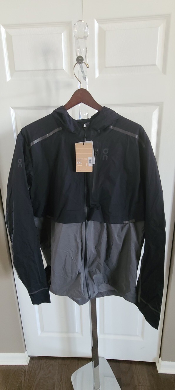 On Weather Jacket XL　ブラック/グレー Men's Weather Jacket Insulated | Black | On United States