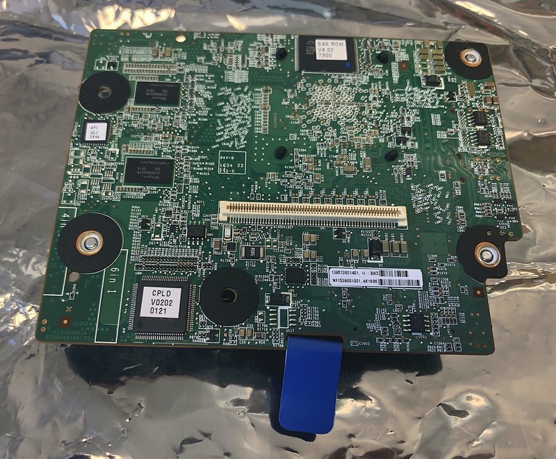 749796001 HP SMART ARRAY P440AR/2GB FBWC SAS RAID CONTROLLER 726738