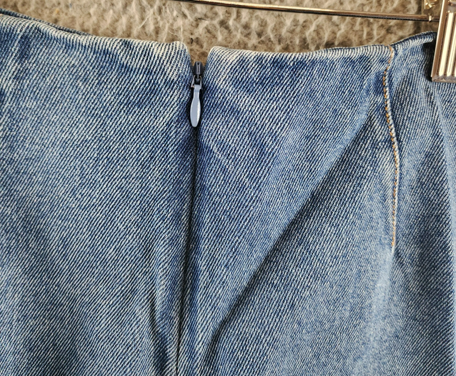 AQUA Asymmetric Ruched Front Mini Skirt Women's S Medium Wash Denim Back Zip - Picture 12 of 12