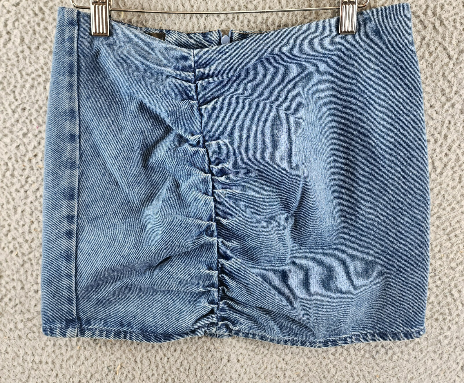 AQUA Asymmetric Ruched Front Mini Skirt Women's S Medium Wash Denim Back Zip - Picture 1 of 12