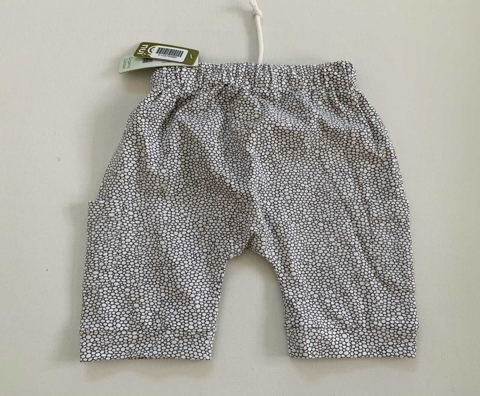 Nui Organics Cotton Eva Drawstring Short in White Bubbles Size 3 (98) - NEW