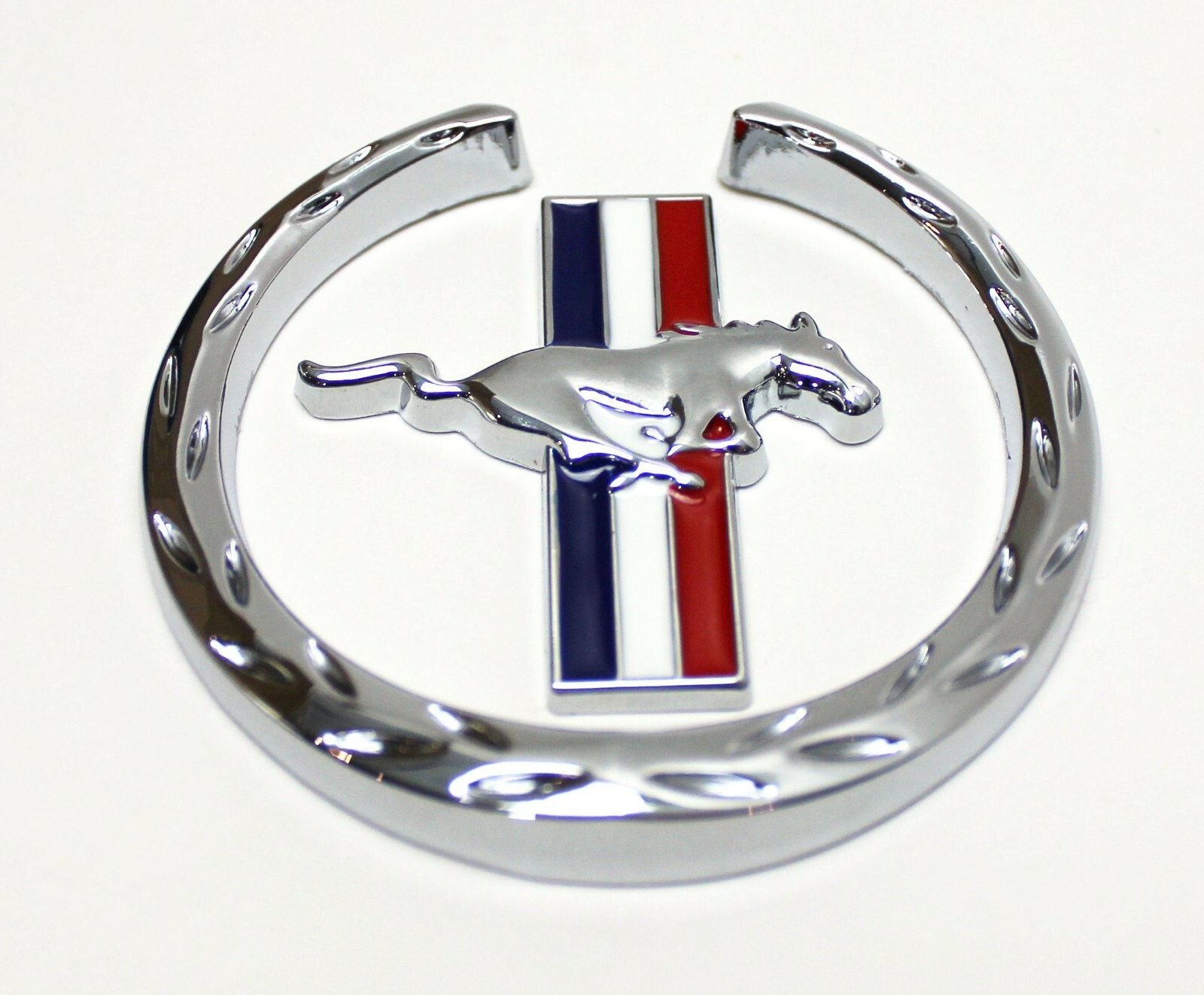 Ford Mustang Sliver Metal Chrome Circle Running Horse Emblem