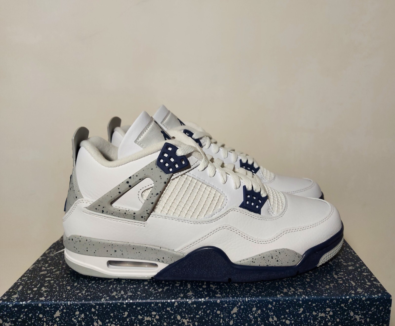 Jordan 4 Retro Midnight Navy DH6927-140 Authentic Men's Size Jordan 4 Retro Midnight Navy DH6927-140 Authentic Men's Size